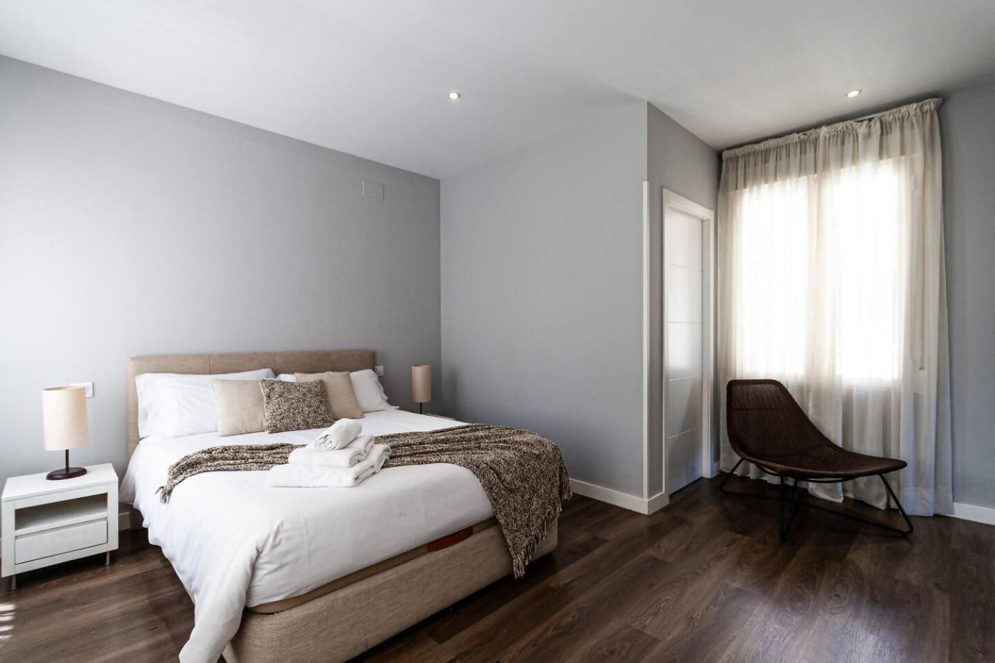 Apartamento Atico En La Gran Via Con Terraza Madrid Exterior foto