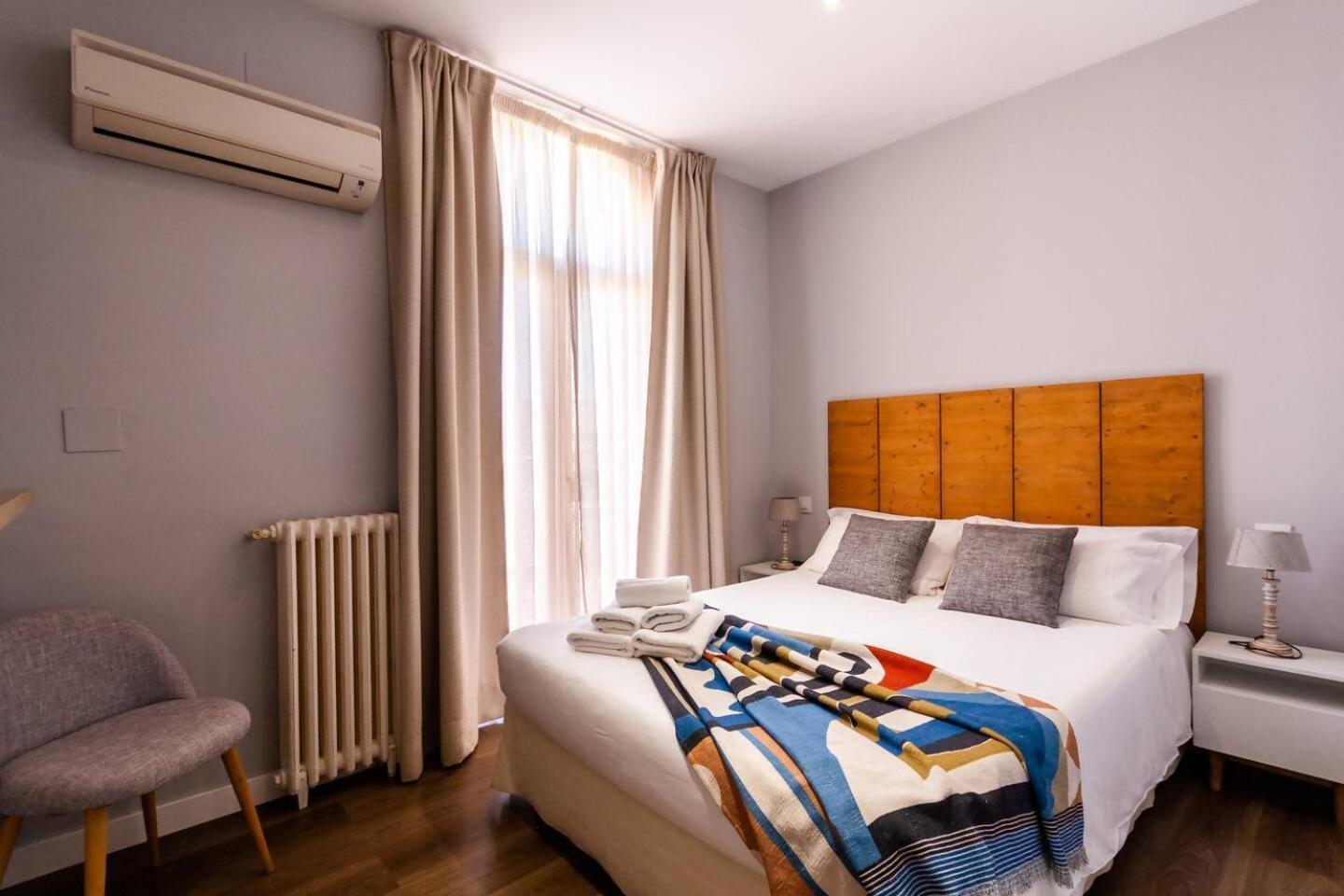 Apartamento Atico En La Gran Via Con Terraza Madrid Exterior foto